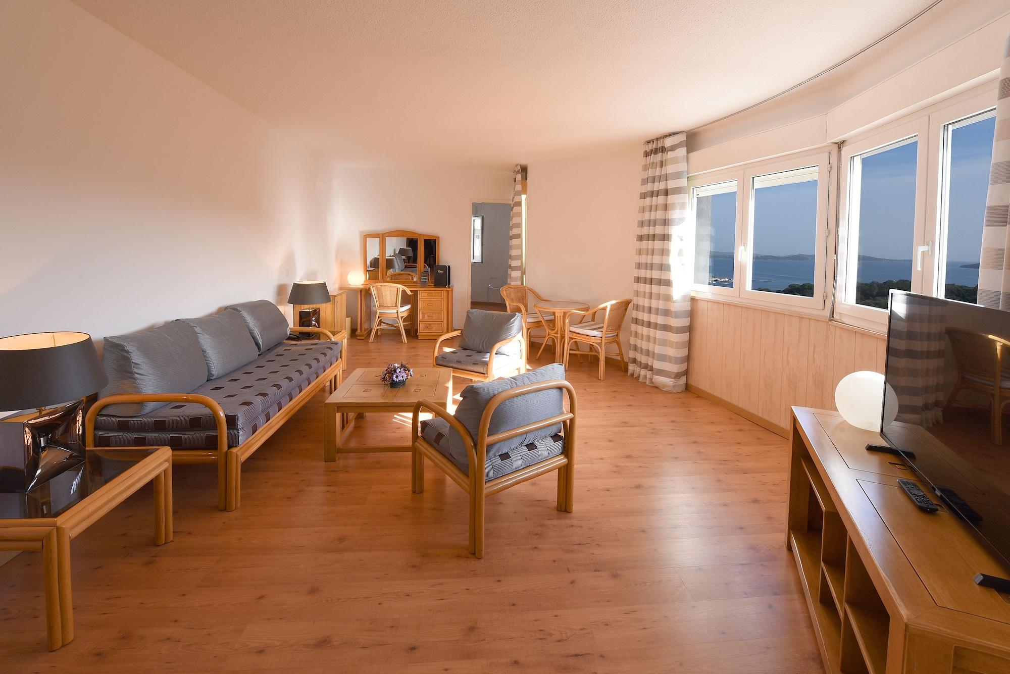 Hotel Le Tilbury Porto-Vecchio  Exteriör bild