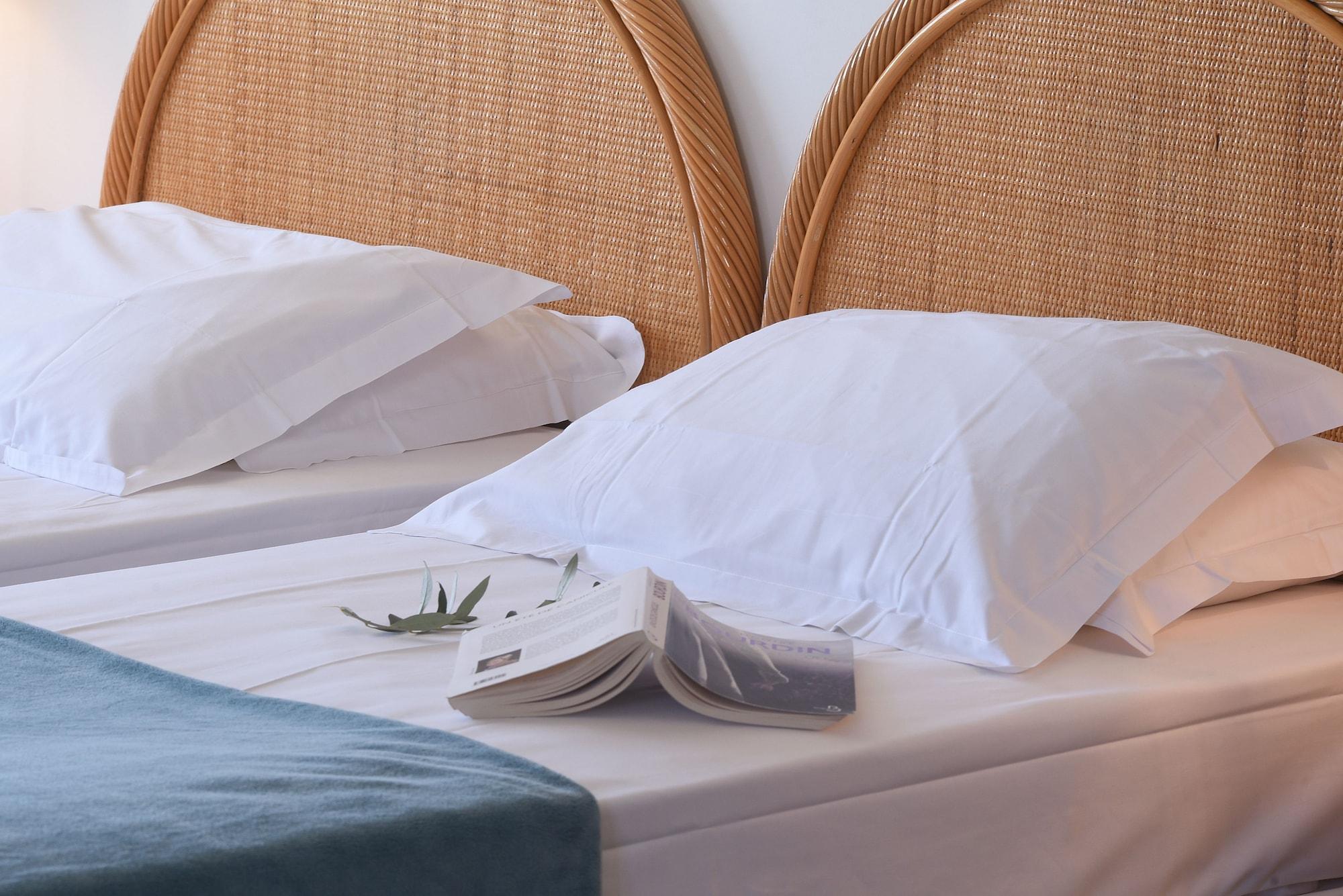 Hotel Le Tilbury Porto-Vecchio  Exteriör bild