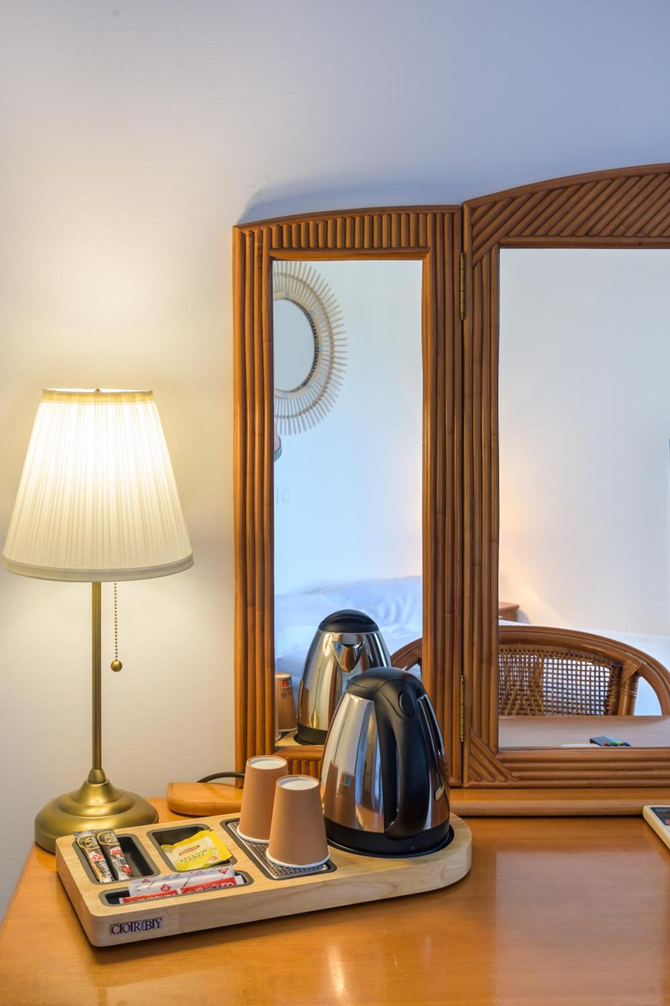 Hotel Le Tilbury Porto-Vecchio  Exteriör bild