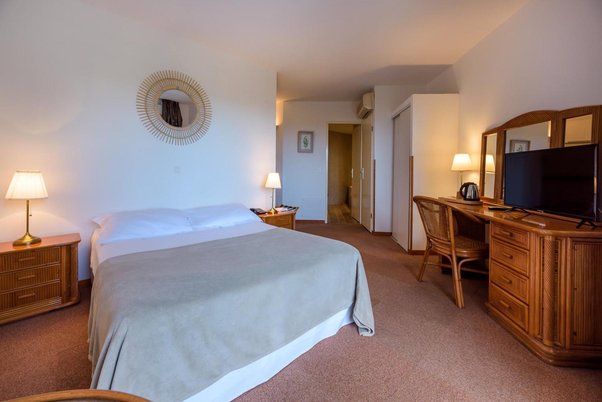 Hotel Le Tilbury Porto-Vecchio  Exteriör bild