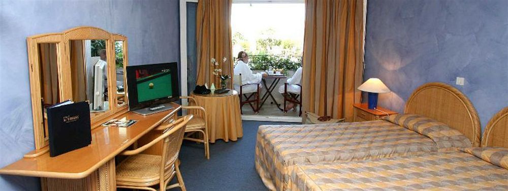 Hotel Le Tilbury Porto-Vecchio  Exteriör bild