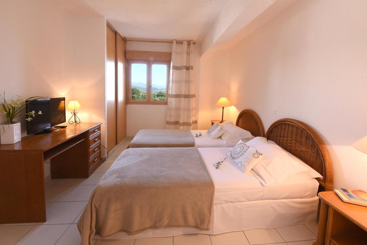 Hotel Le Tilbury Porto-Vecchio  Exteriör bild